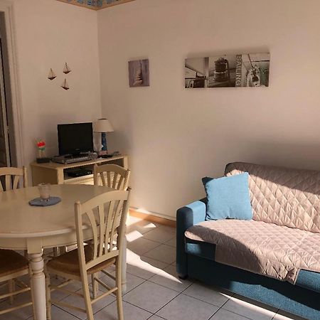 Appartement Avec Cour A 50M De La Plage Mers-les-Bains Exterior photo