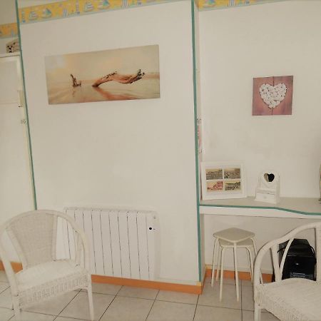 Appartement Avec Cour A 50M De La Plage Mers-les-Bains Exterior photo